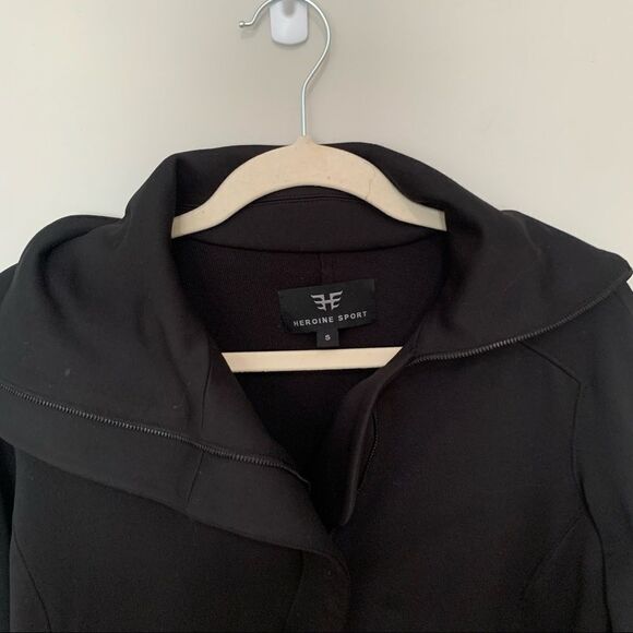 Heroine Sport Boost Jacket Black Asymmetric Hem Size Small - Picture 4 of 10